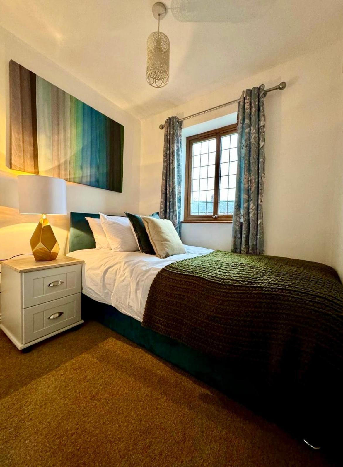3Br House Ossett-Wakefield, Free Parking 3 Cars Wi Fi Long Stays 외부 사진