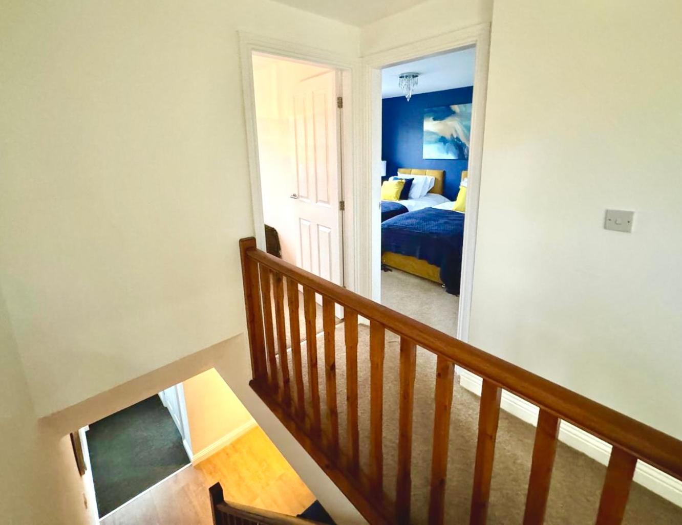 3Br House Ossett-Wakefield, Free Parking 3 Cars Wi Fi Long Stays 외부 사진