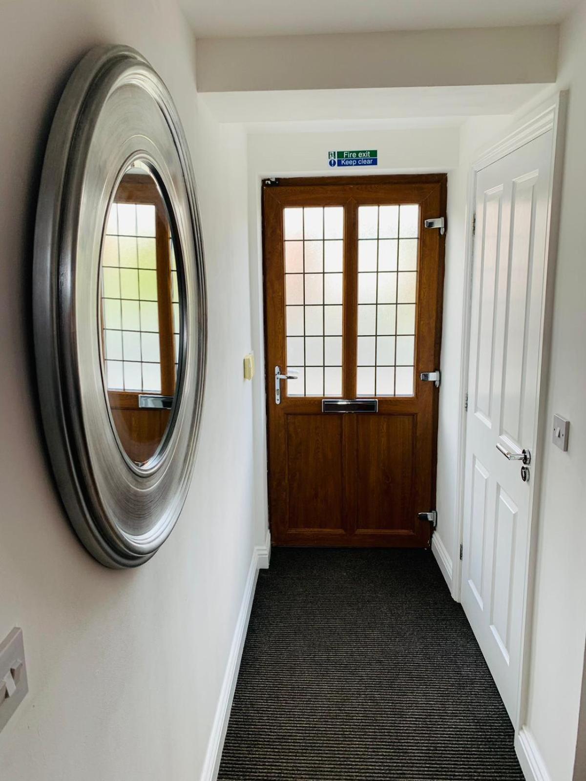 3Br House Ossett-Wakefield, Free Parking 3 Cars Wi Fi Long Stays 외부 사진