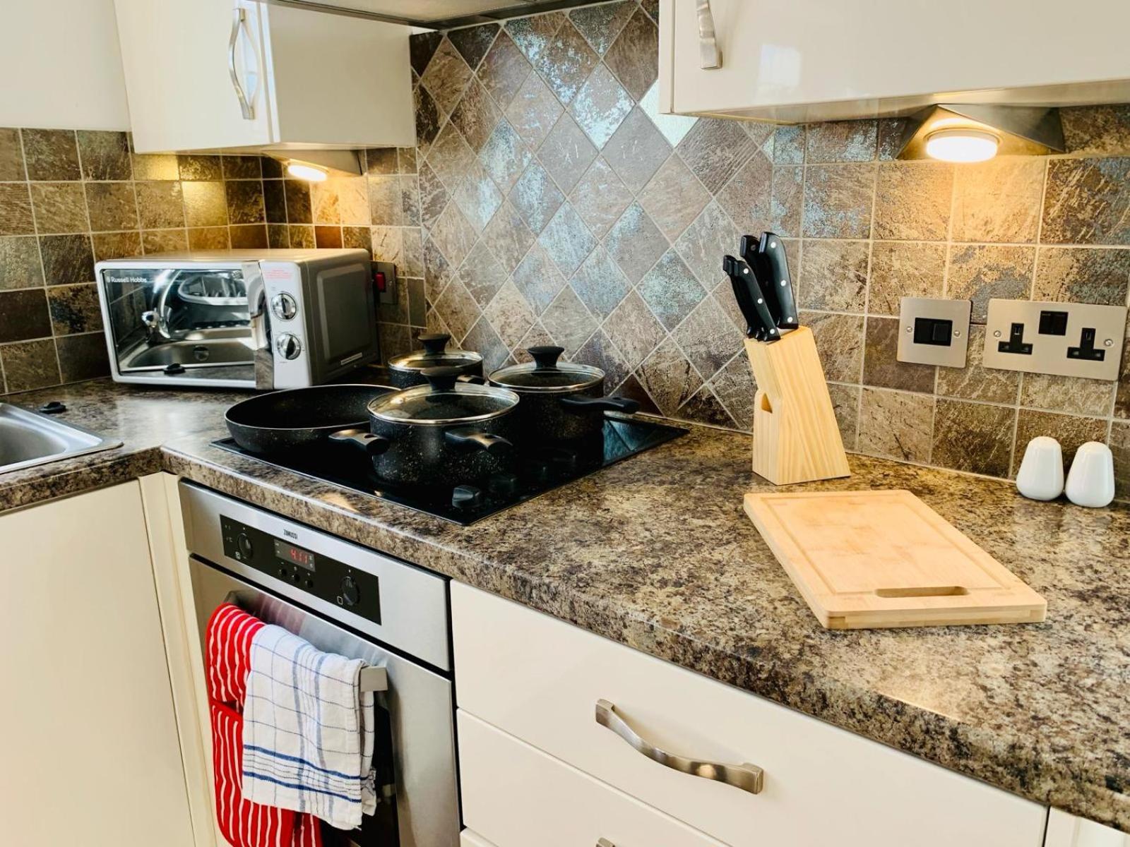 3Br House Ossett-Wakefield, Free Parking 3 Cars Wi Fi Long Stays 외부 사진